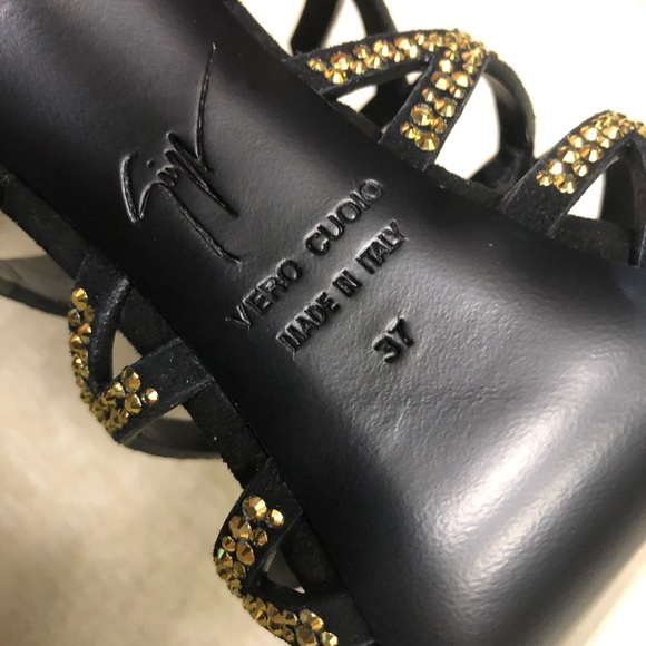 👑NWT! Giuzeppe zanotti crystal embellished heel👑 - Picture 7 of 8